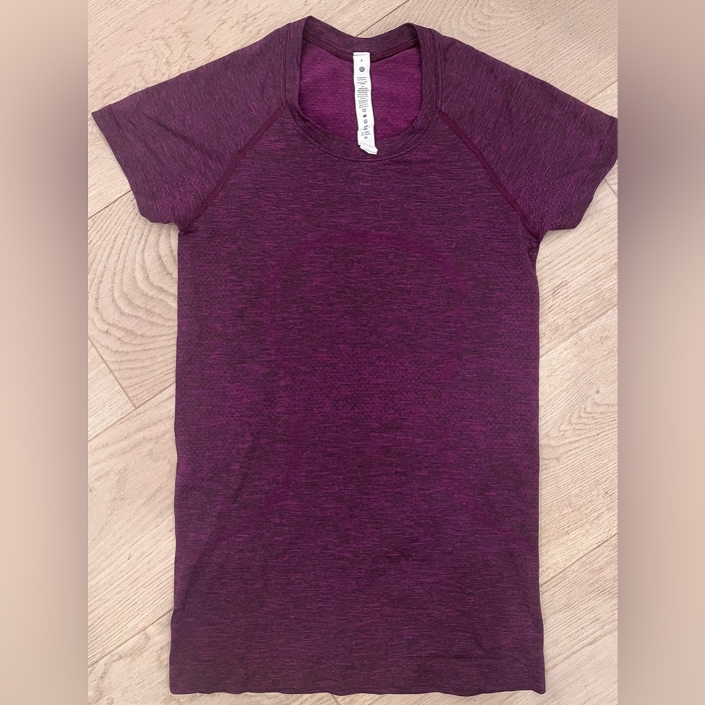 Lululemon short sleeve
